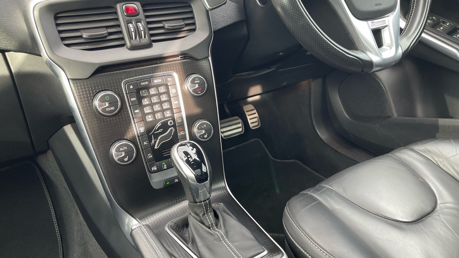 Used Volvo V40 2018 for sale - 76127969: Photo 13