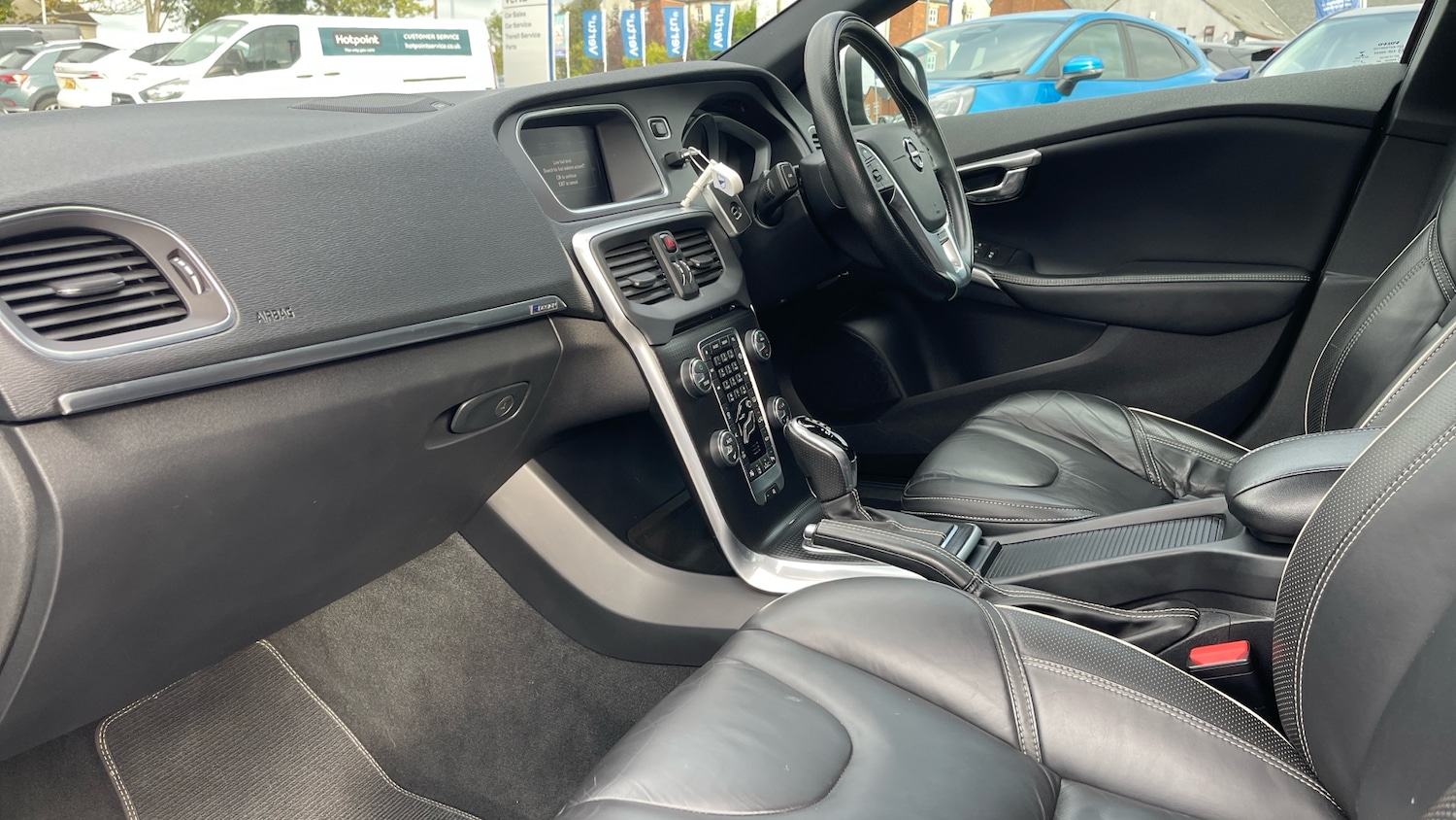 Used Volvo V40 2018 for sale - 76127969: Photo 9