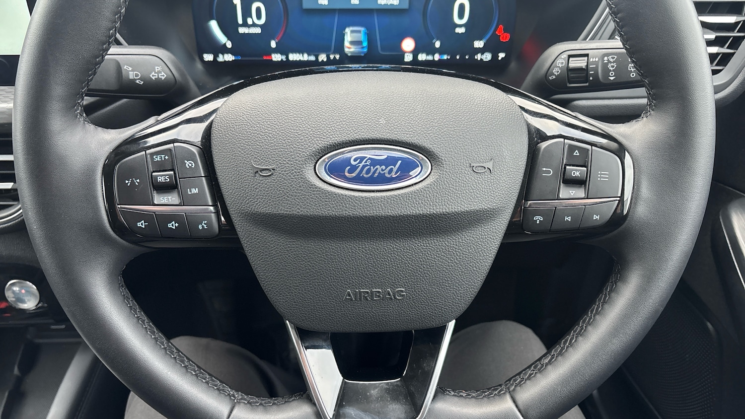 Used Ford Kuga 2025 for sale - 77052960: Photo 27