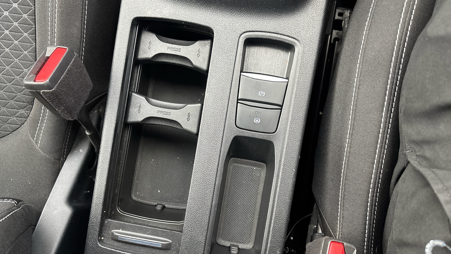 Used Ford Kuga 2025 for sale - 77052960: Photo 31