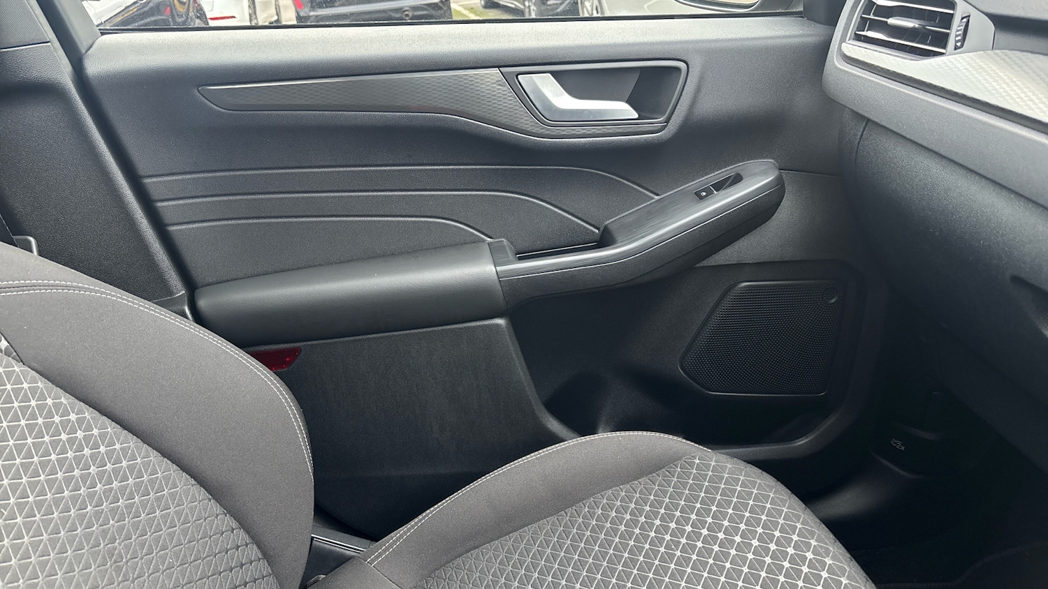 Used Ford Kuga 2025 for sale - 77052960: Photo 32