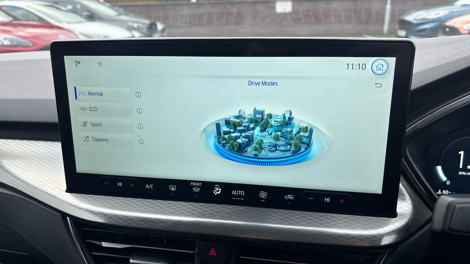 Used Ford Kuga 2025 for sale - 77052960: Photo 38