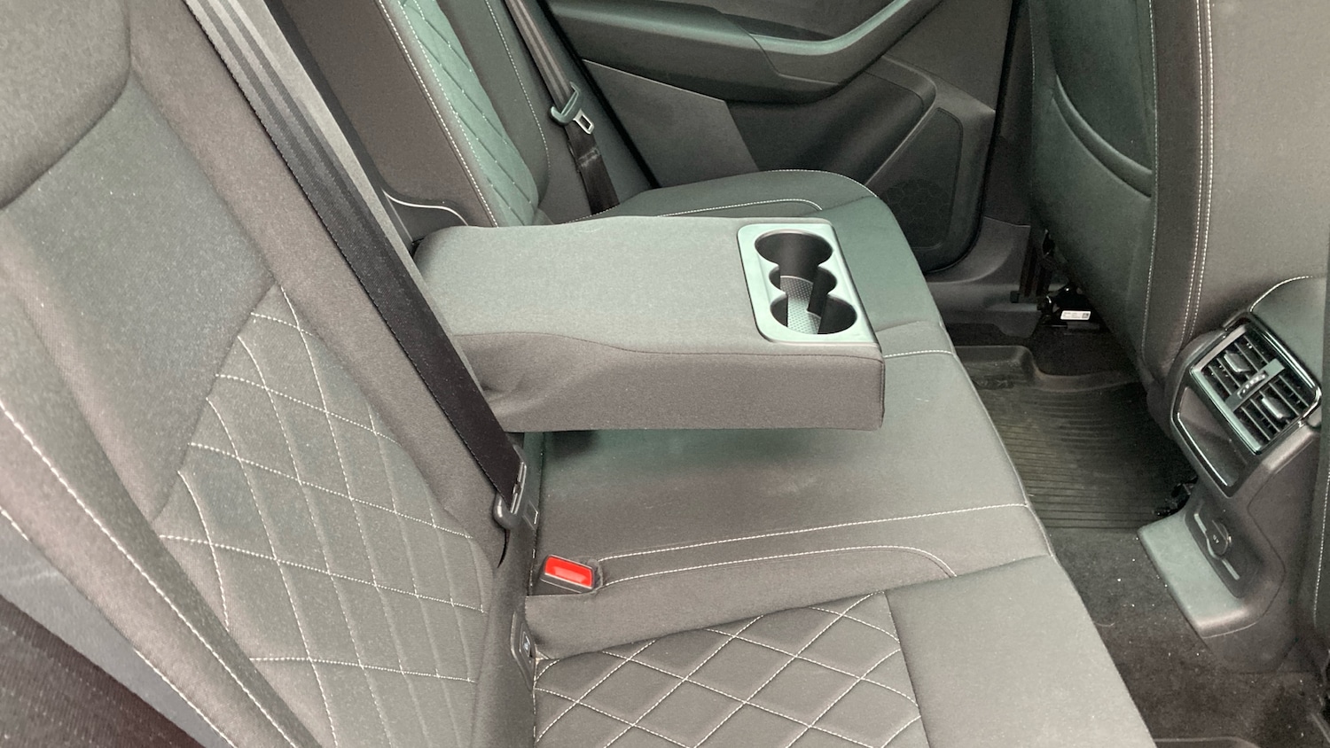 Used Skoda Karoq 2023 for sale - 76339981: Photo 36