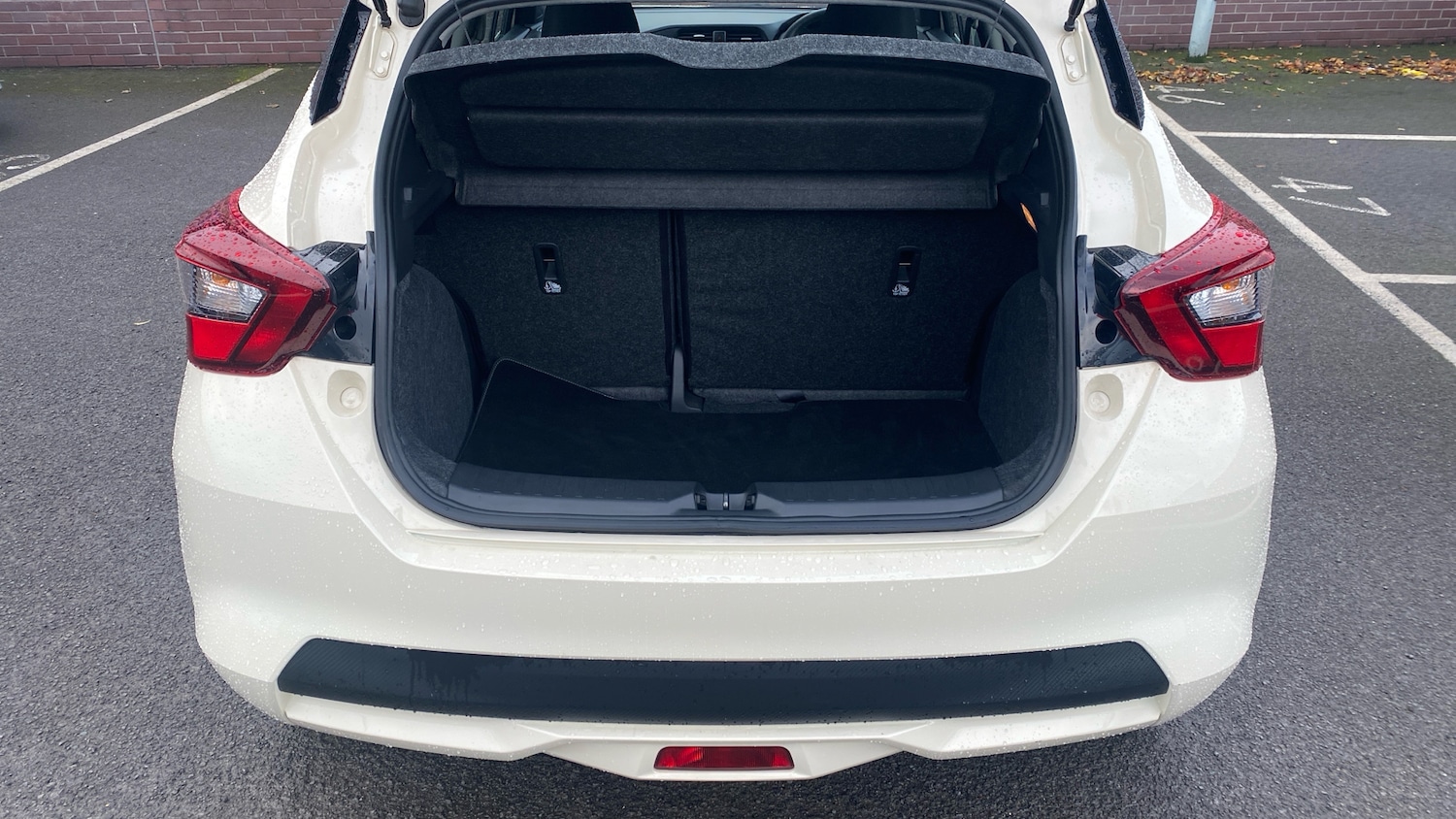 Used Nissan Micra 2022 for sale - 76493637: Photo 4