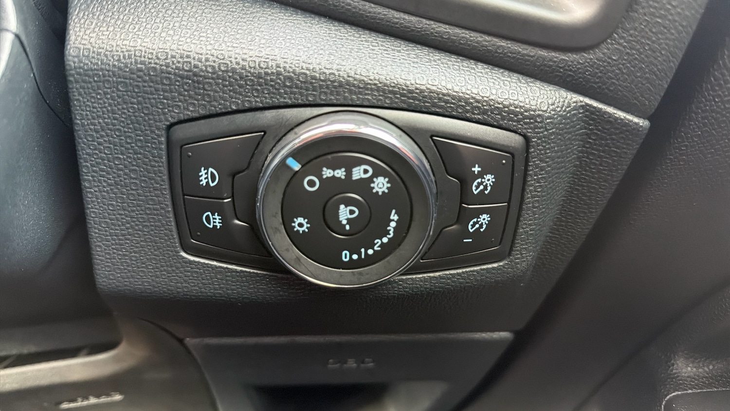 Used Ford Ecosport 2023 for sale - 78107233: Photo 30