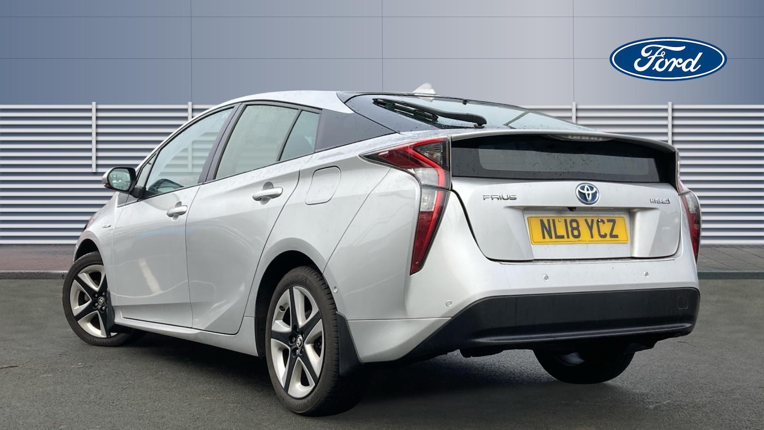 Used Toyota Prius 2018 for sale - 77363256: Photo 2