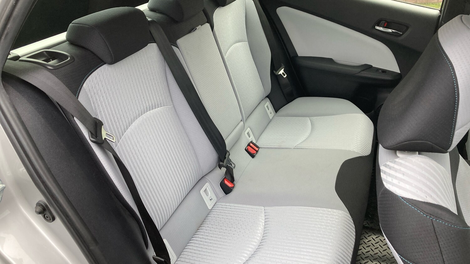 Used Toyota Prius 2018 for sale - 77363256: Photo 27