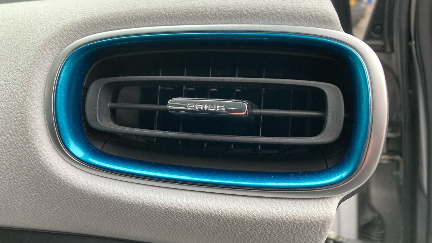 Used Toyota Prius 2018 for sale - 77363256: Photo 34