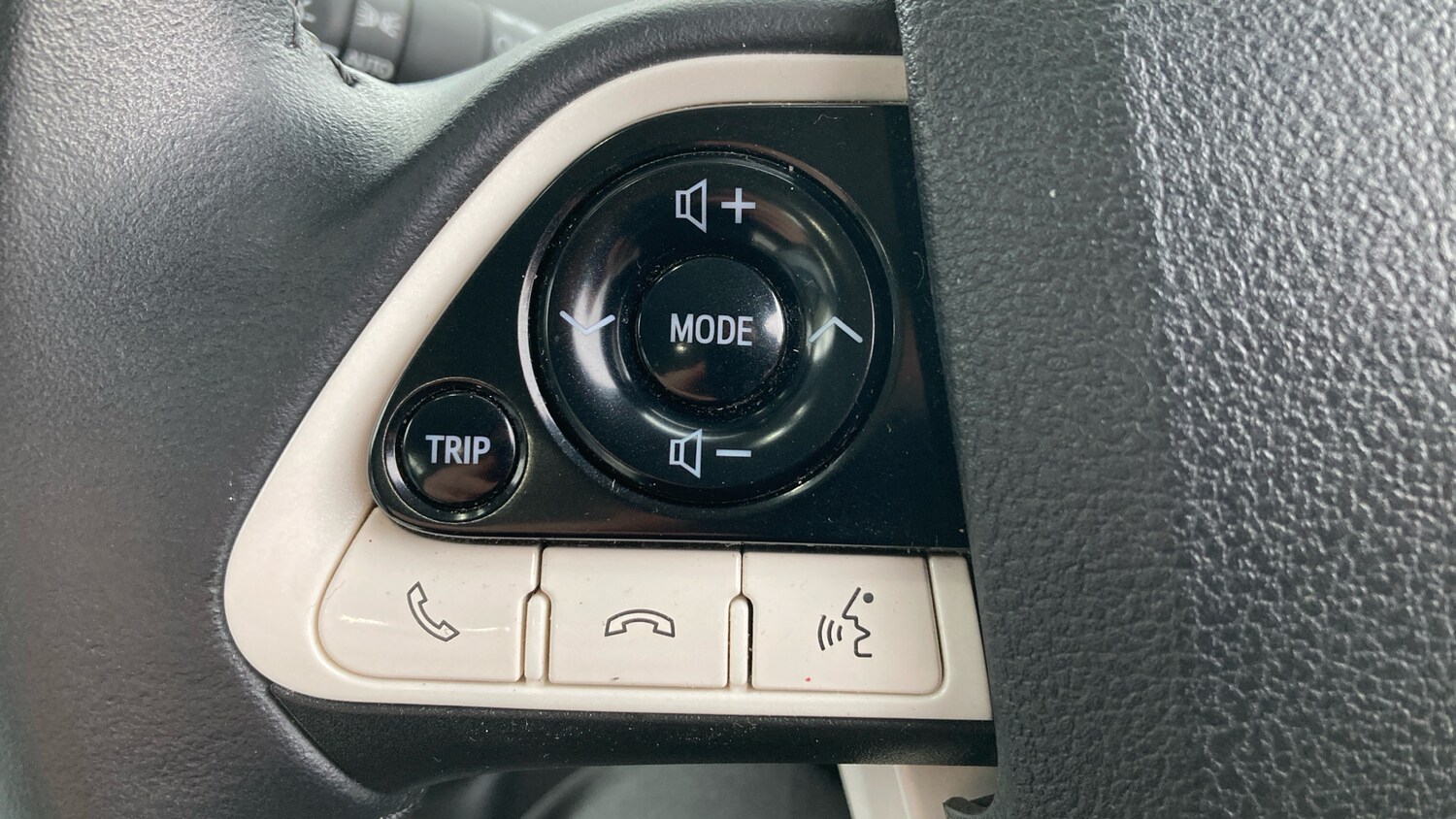 Used Toyota Prius 2018 for sale - 77363256: Photo 36