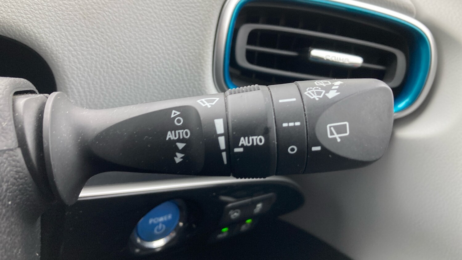 Used Toyota Prius 2018 for sale - 77363256: Photo 38