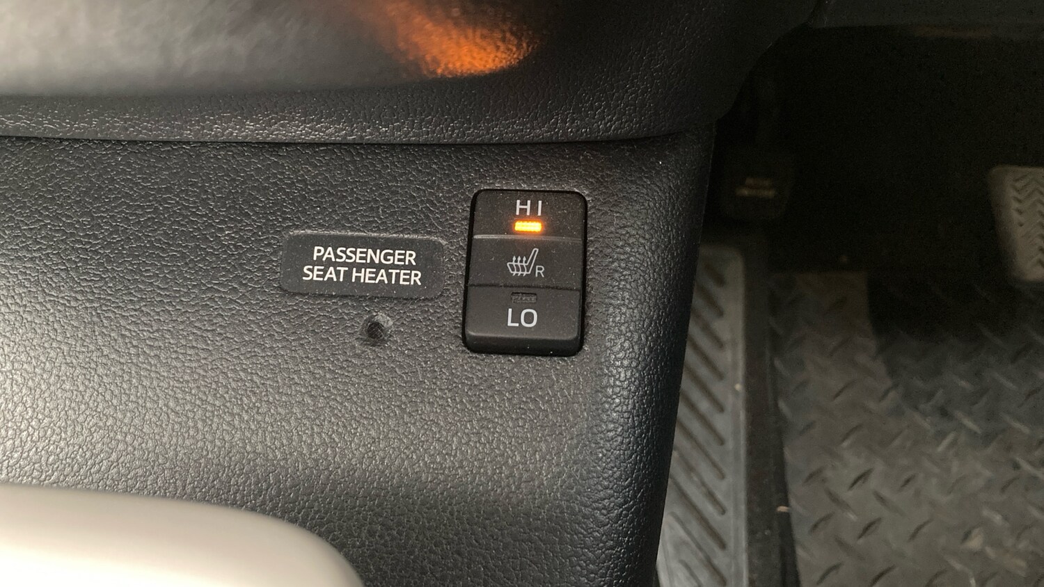 Used Toyota Prius 2018 for sale - 77363256: Photo 40