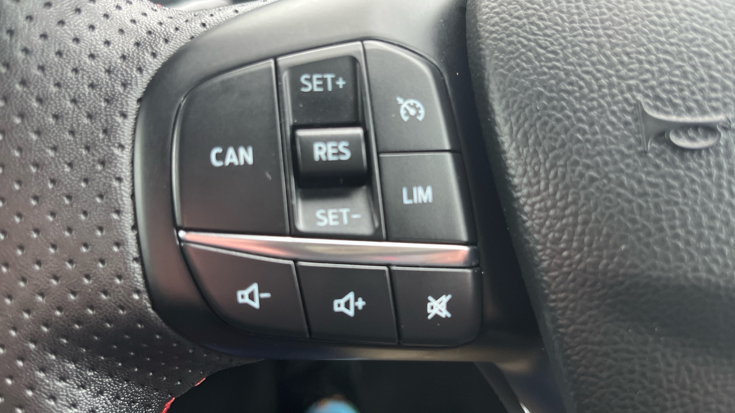 Used Ford Focus 2023 for sale - 77789052: Photo 25