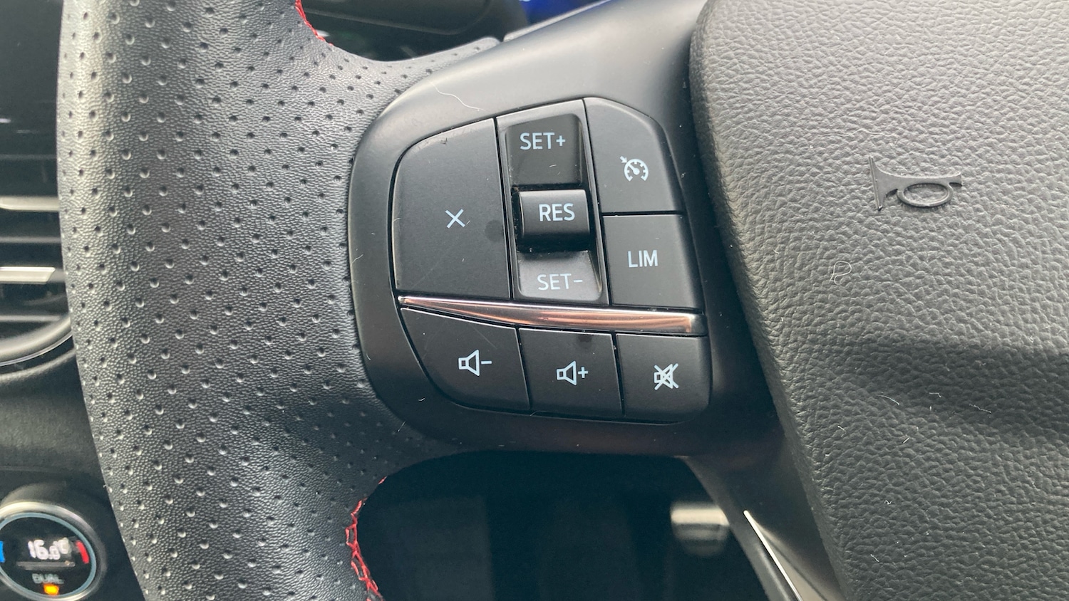 Used Ford Kuga 2022 for sale - 76687075: Photo 23