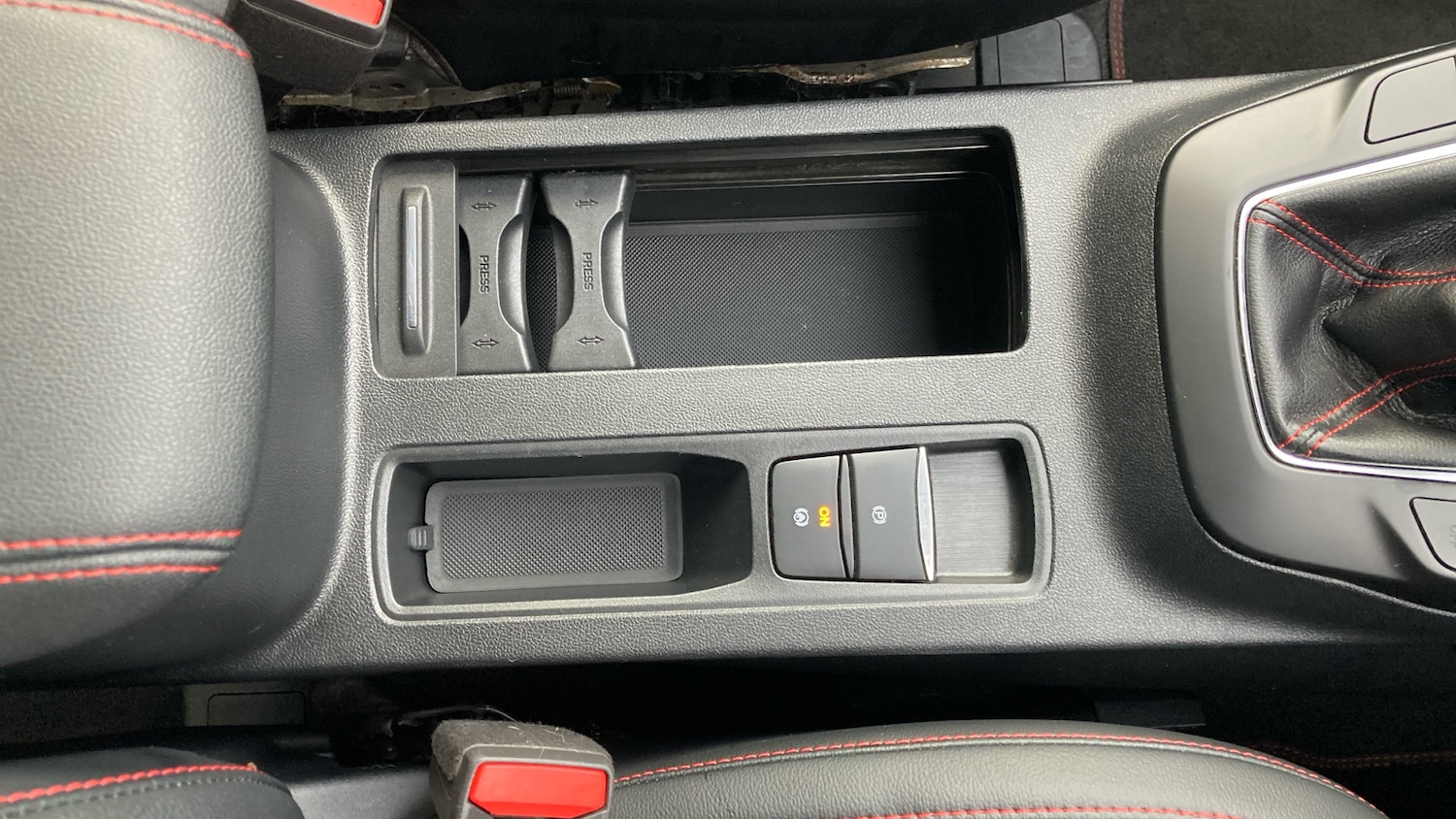 Used Ford Kuga 2022 for sale - 76687075: Photo 41