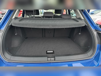 Used Volkswagen T-Roc 2019 for sale - 79357136: Photo