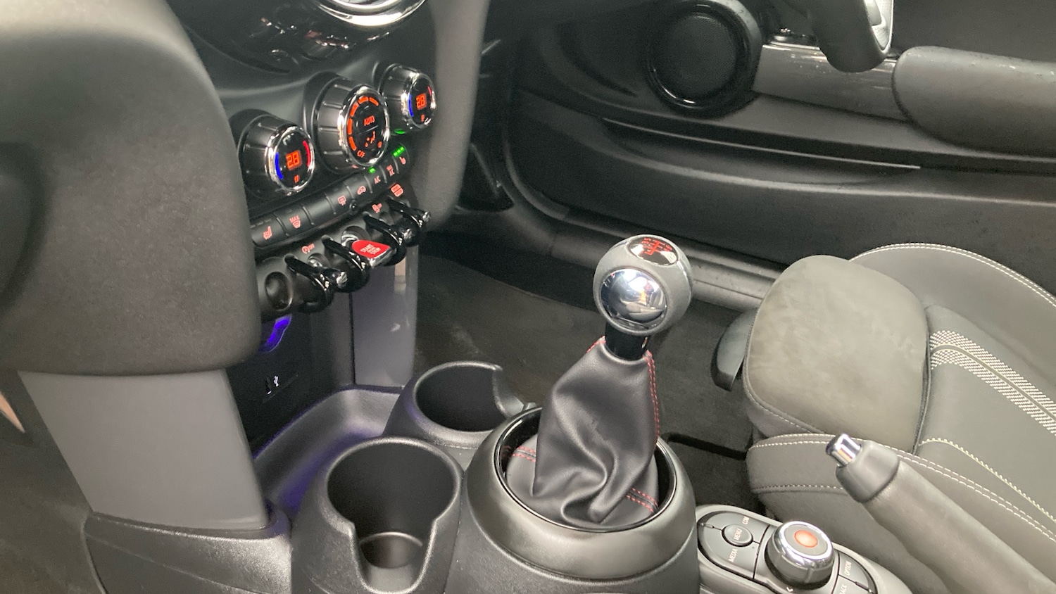 Used MINI Convertible 2020 for sale - 77519735: Photo 13