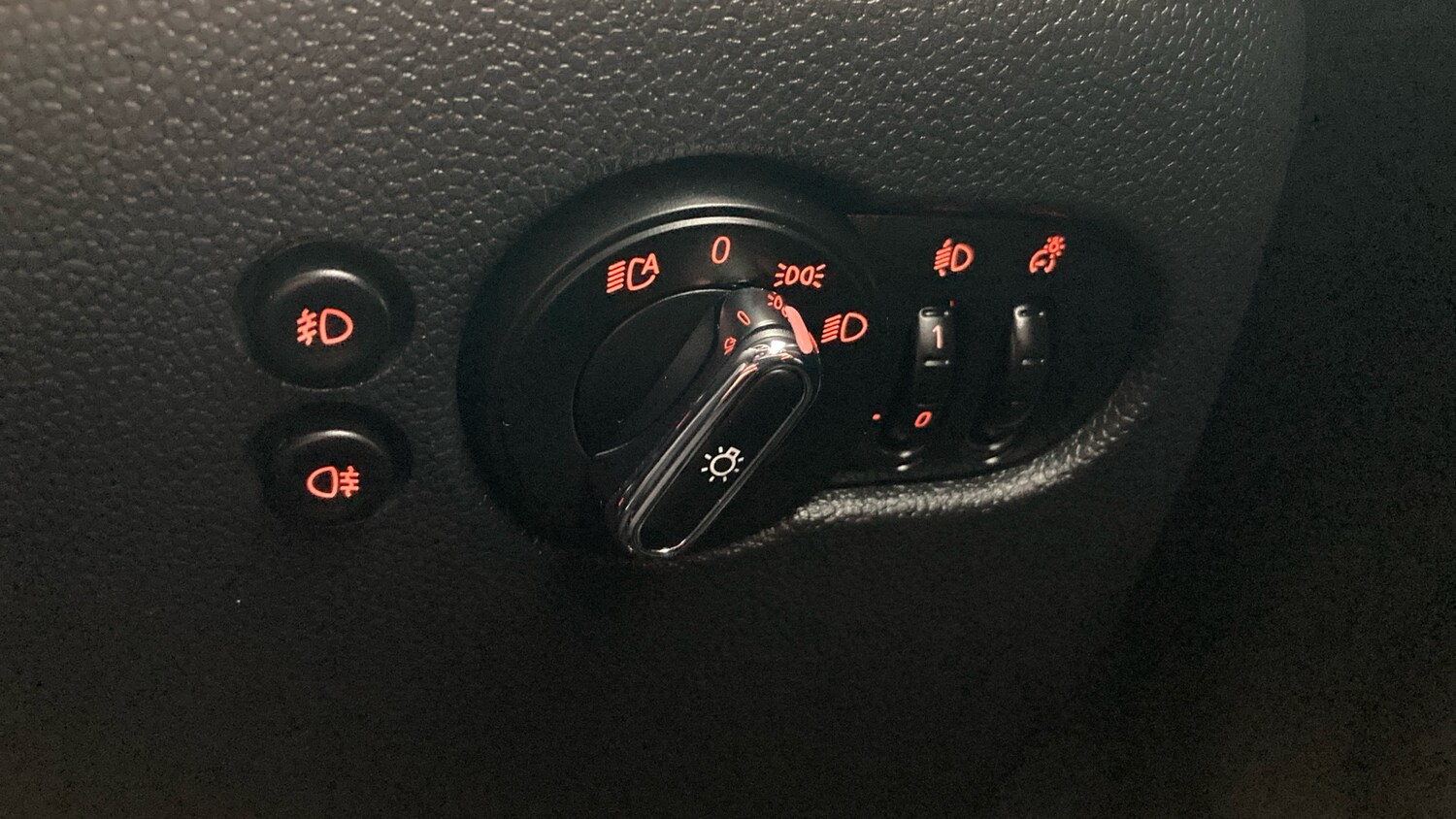 Used MINI Convertible 2020 for sale - 77519735: Photo 24