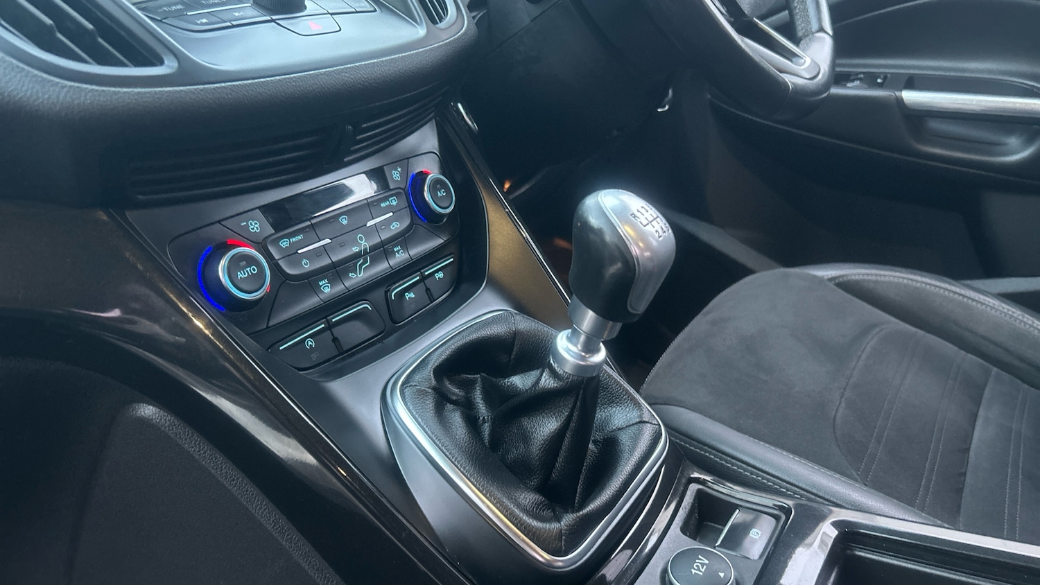 Used Ford Kuga 2017 for sale - 77147865: Photo 13