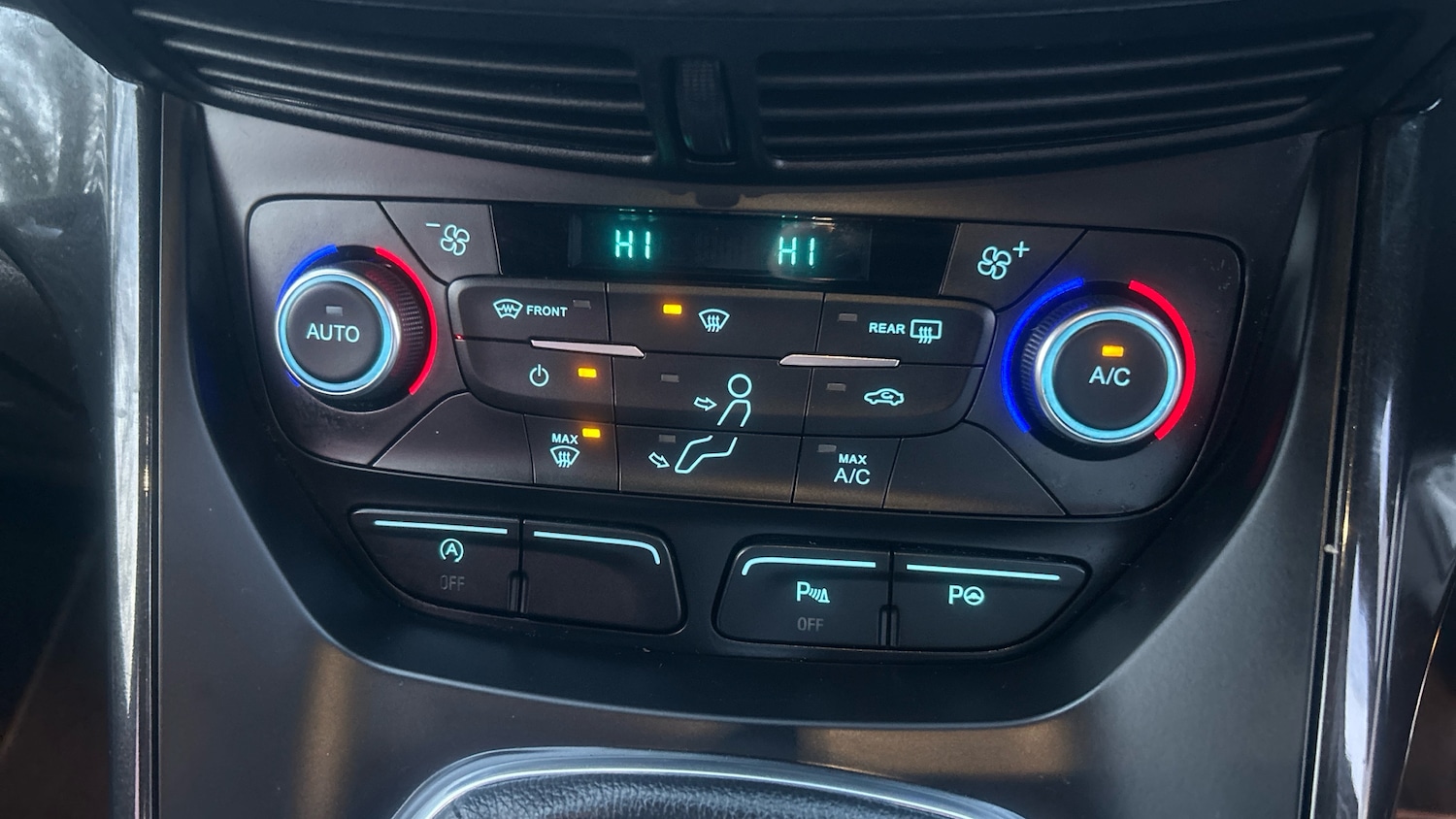 Used Ford Kuga 2017 for sale - 77147865: Photo 35