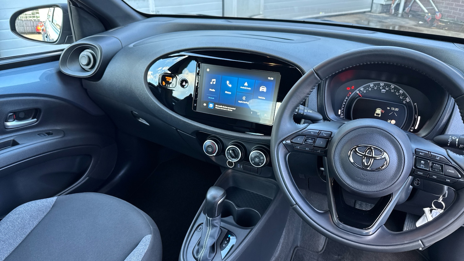 Used Toyota Aygo X 2024 for sale - 76384906: Photo 14