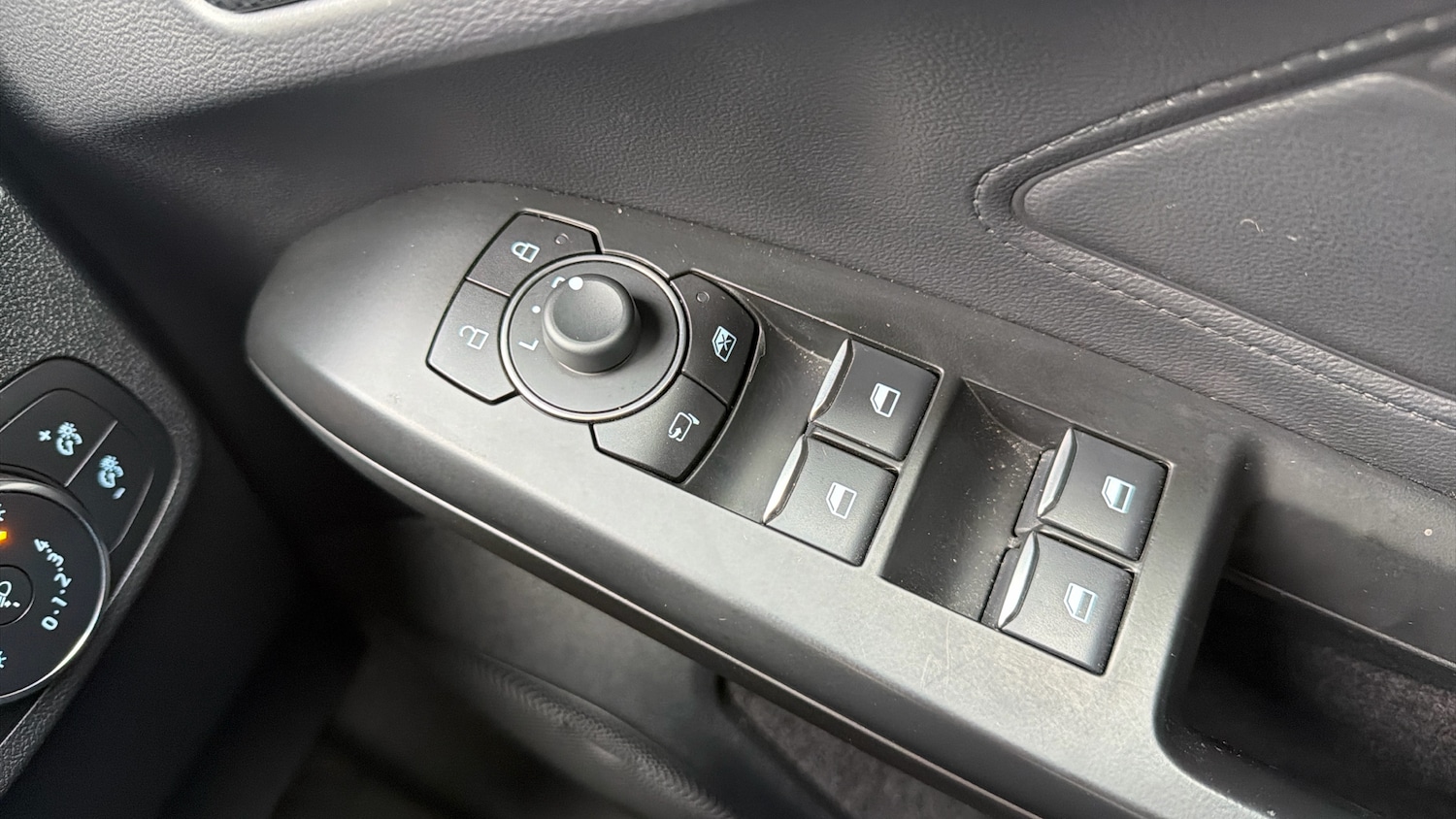 Used Ford Focus 2023 for sale - 78107235: Photo 24