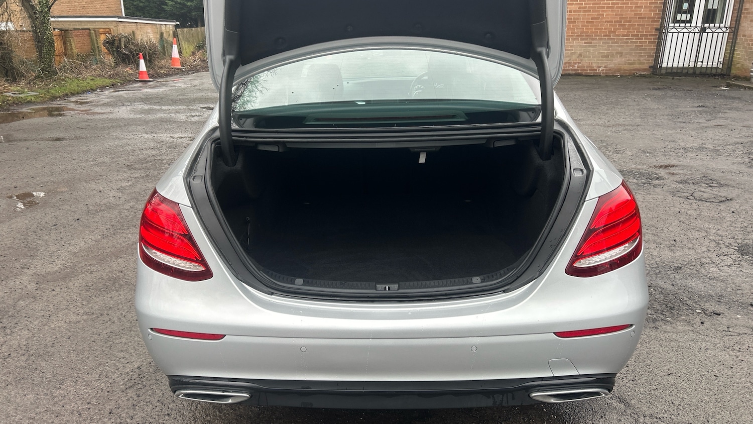 Used Mercedes-Benz E Class 2019 for sale - 77286164: Photo 4