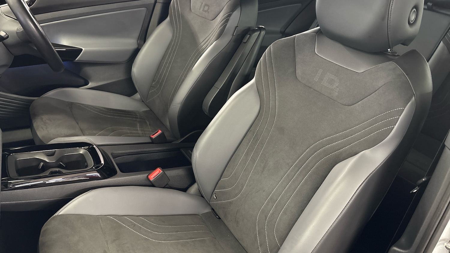 Used Volkswagen ID.4 2022 for sale - 77366096: Photo 93