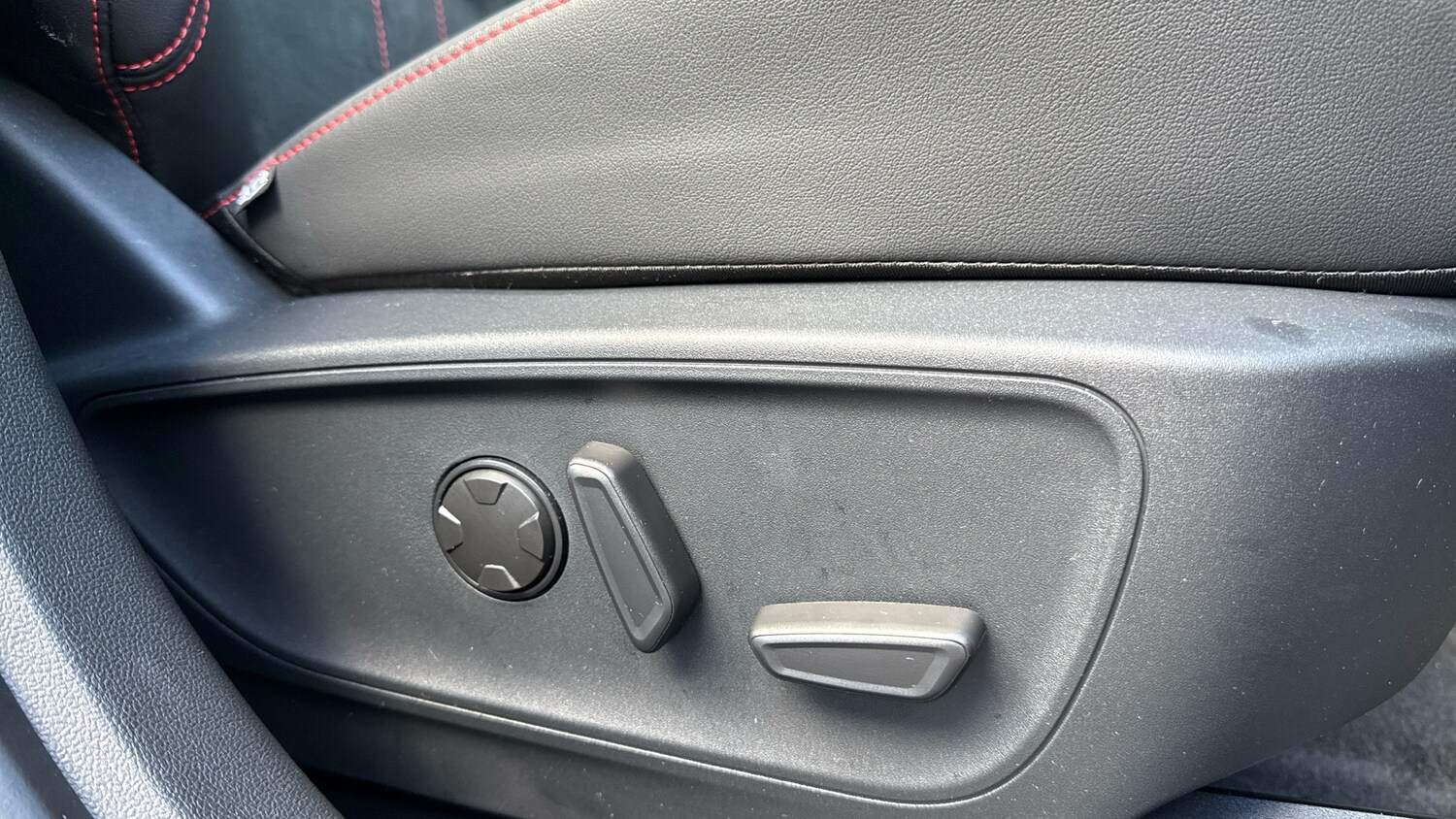 Used Ford Kuga 2025 for sale - 76070019: Photo 32