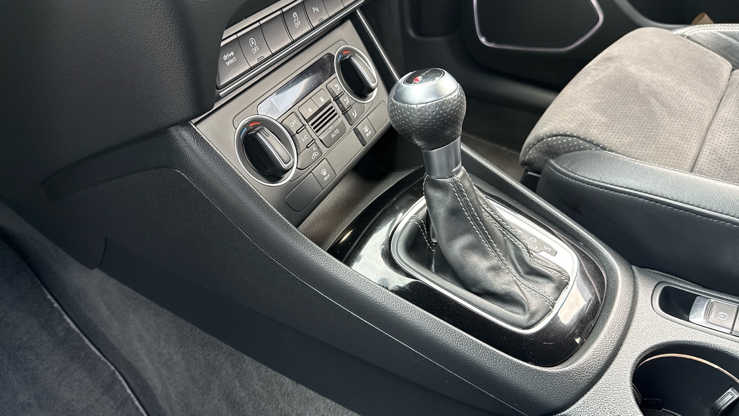 Used Audi Q3 2017 for sale - 76115808: Photo 13