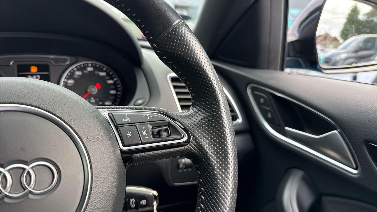 Used Audi Q3 2017 for sale - 76115808: Photo 22