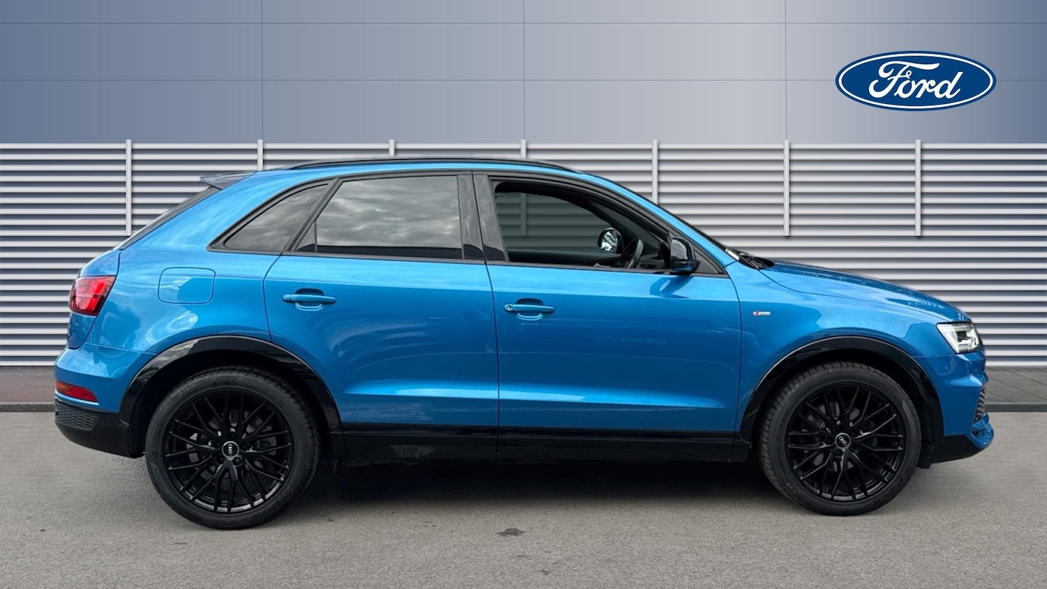 Used Audi Q3 2017 for sale - 76115808: Photo 5