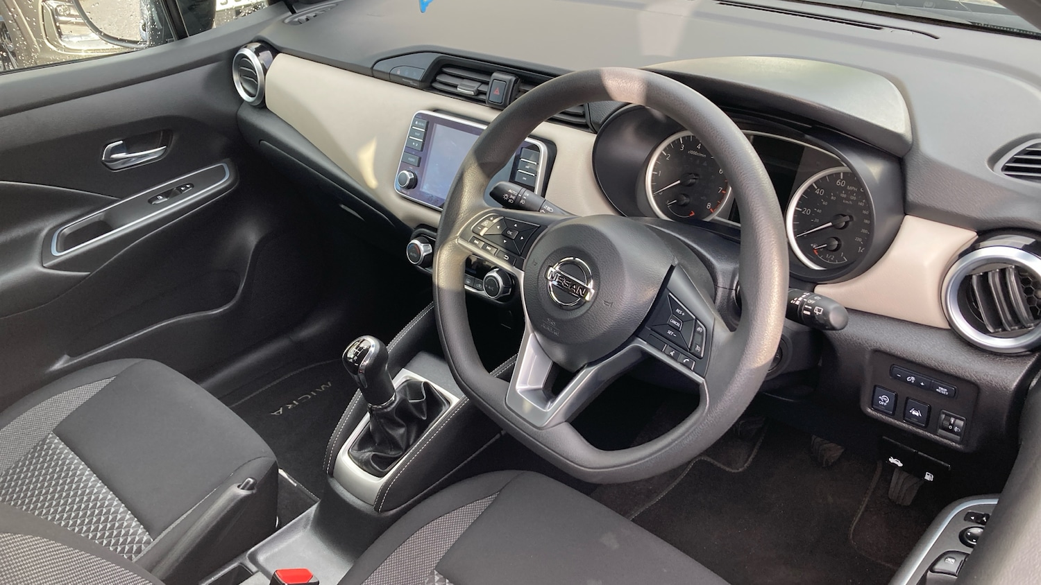 Used Nissan Micra 2022 for sale - 77220241: Photo 11