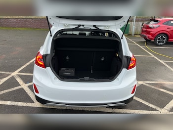 Used Ford Fiesta 2020 for sale - 77220230: Photo