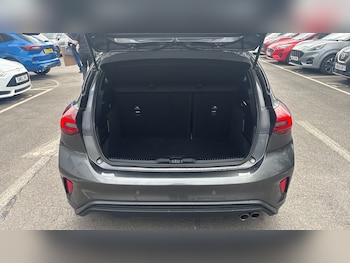 Used Ford Focus 2023 for sale - 78228596: Photo