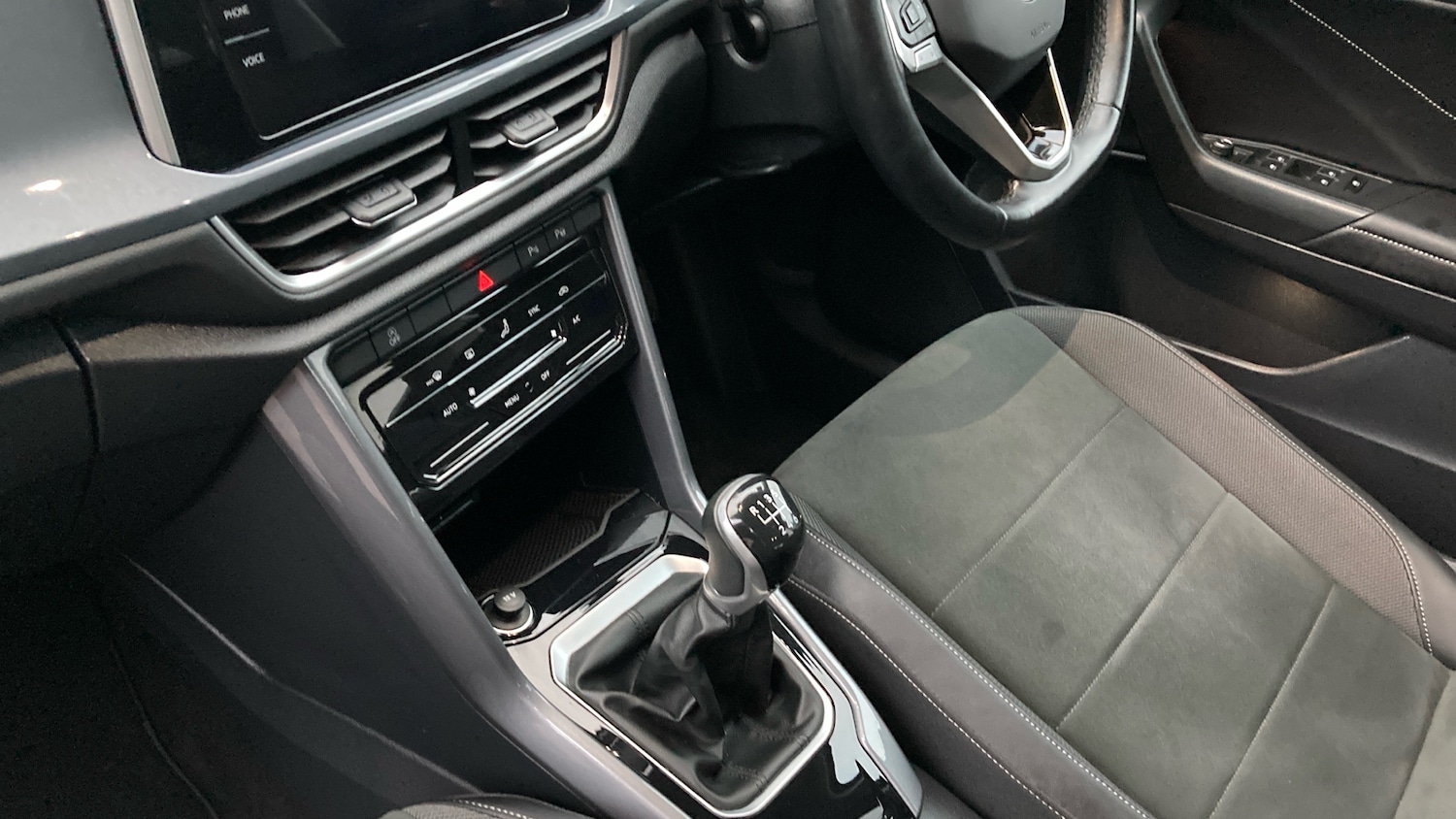 Used Volkswagen T-Roc 2022 for sale - 76287822: Photo 13