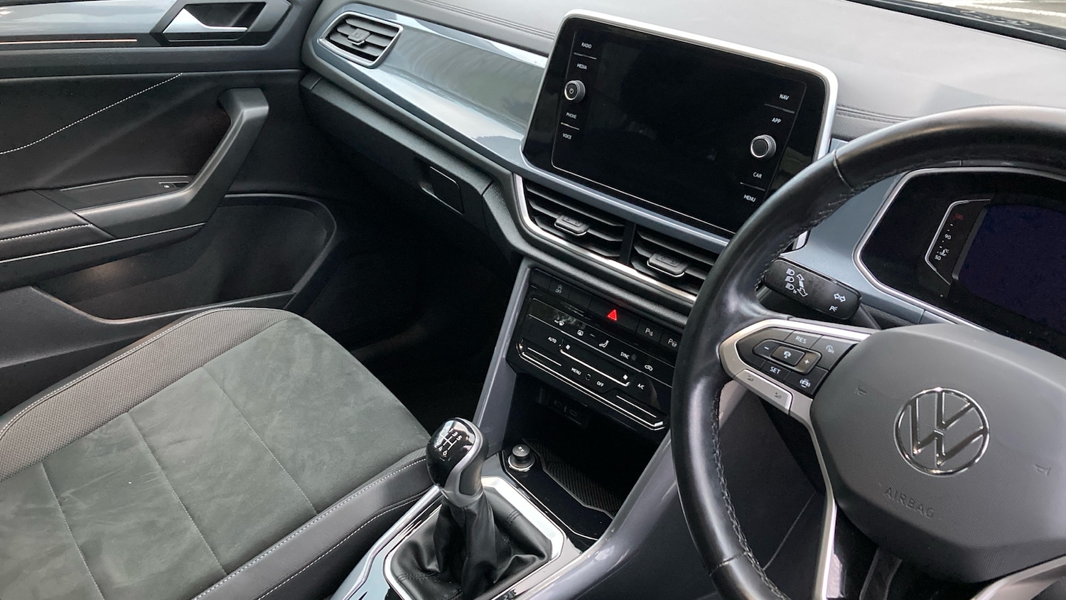 Used Volkswagen T-Roc 2022 for sale - 76287822: Photo 14