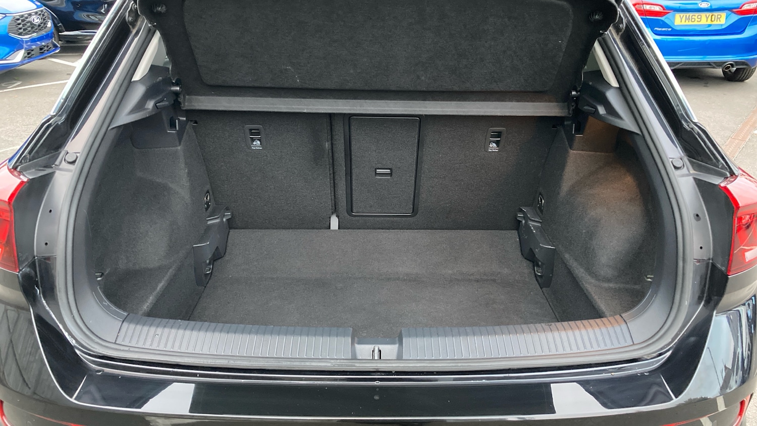 Used Volkswagen T-Roc 2022 for sale - 76287822: Photo 4