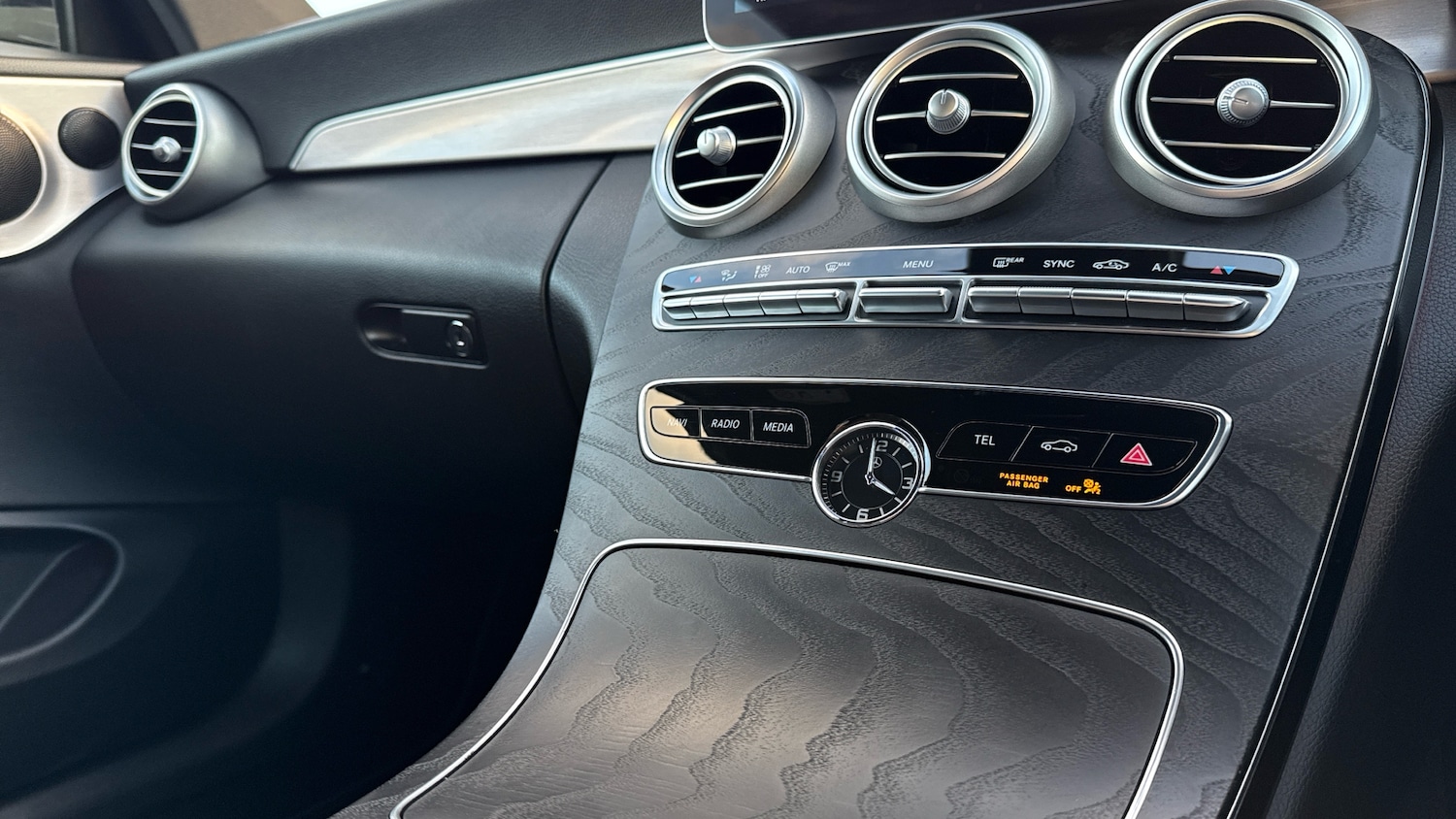 Used Mercedes-Benz C Class 2020 for sale - 76403151: Photo 31