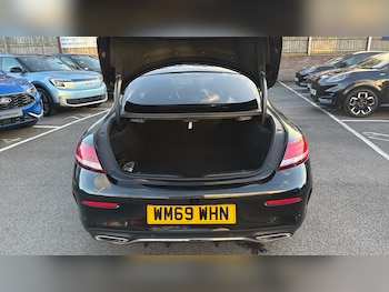 Used Mercedes-Benz C Class 2020 for sale - 76403151: Photo