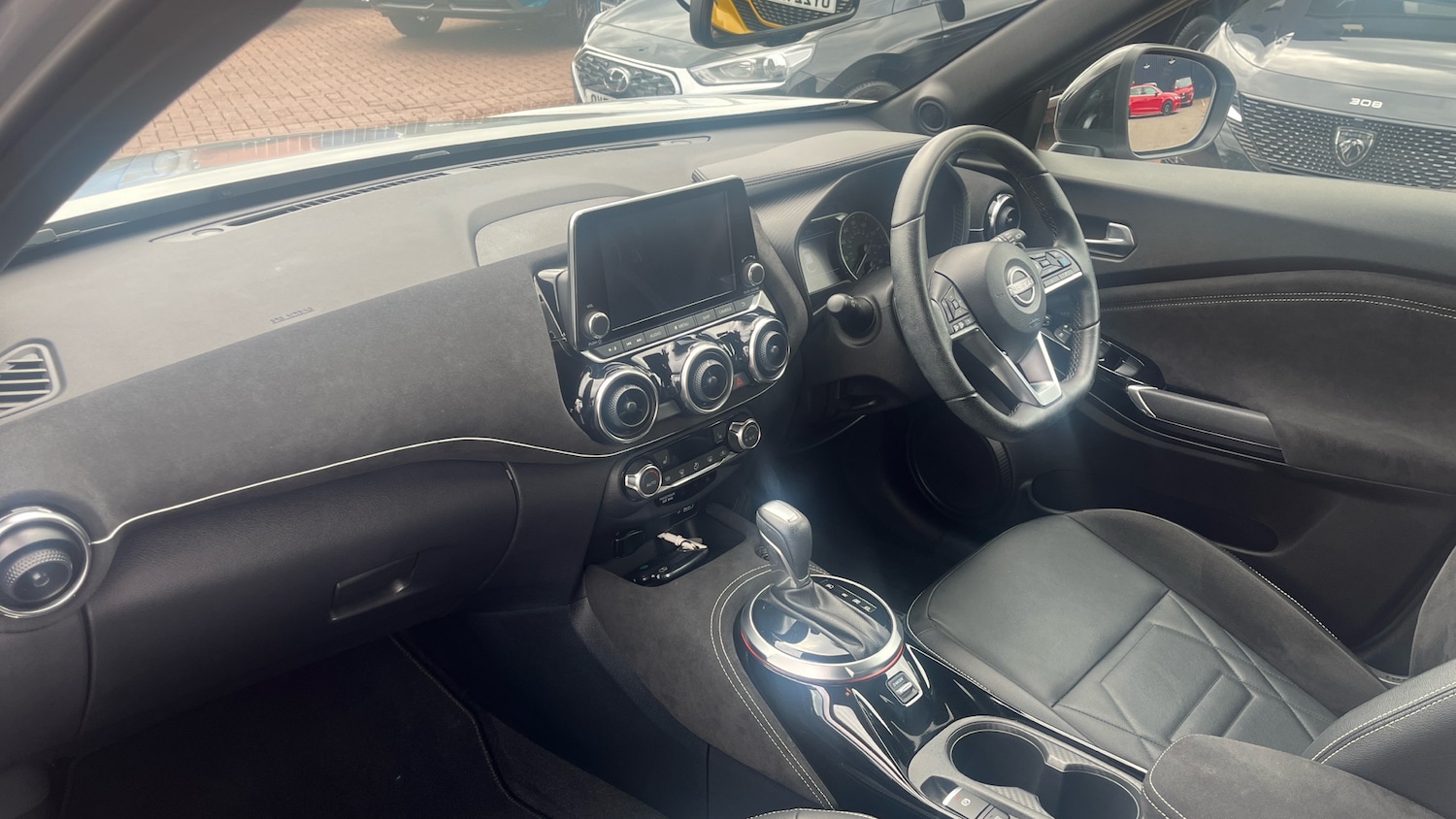 Used Nissan Juke 2022 for sale - 76332701: Photo 9