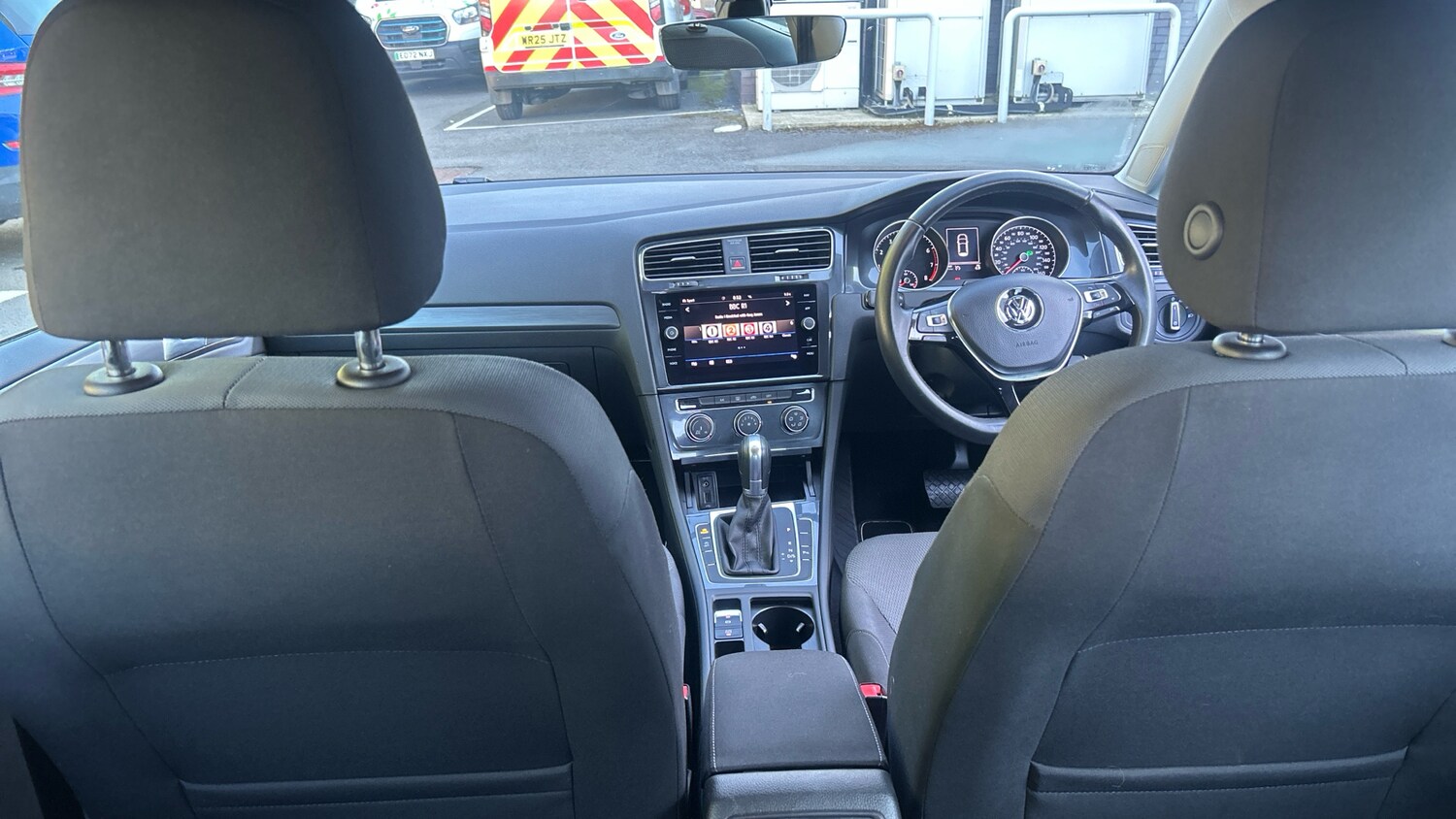 Used Volkswagen Golf 2018 for sale - 76036609: Photo 10