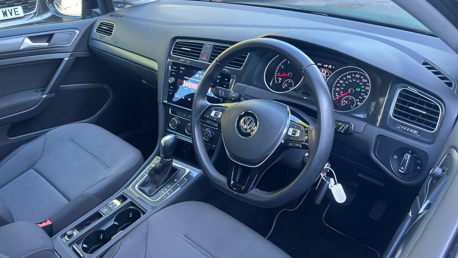 Used Volkswagen Golf 2018 for sale - 76036609: Photo 11