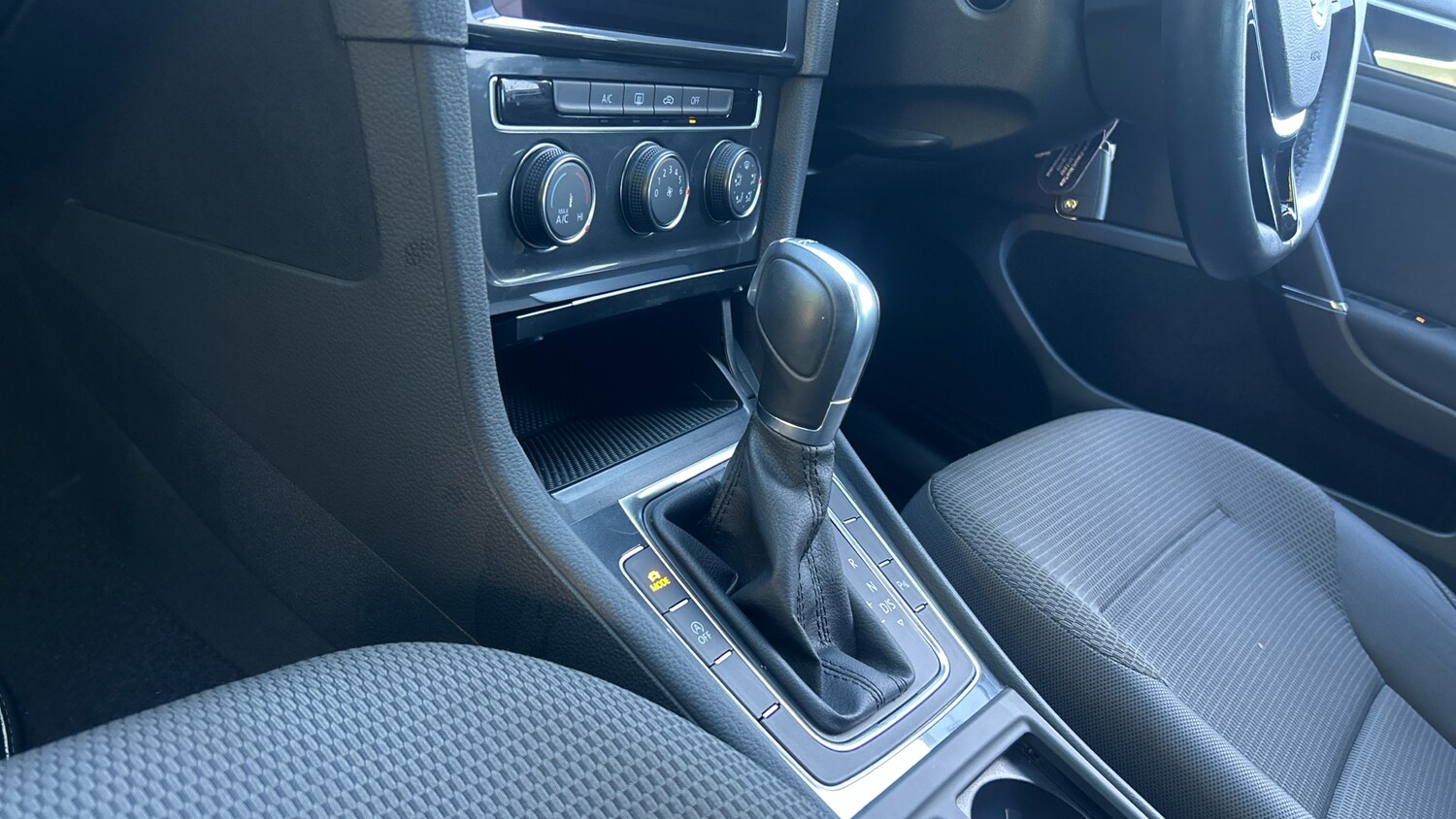 Used Volkswagen Golf 2018 for sale - 76036609: Photo 13