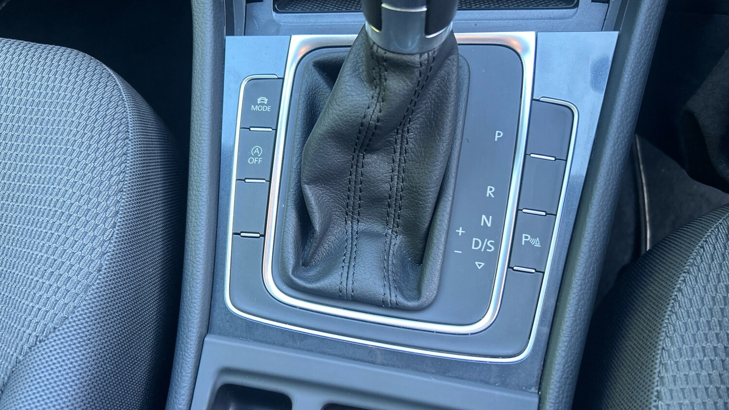 Used Volkswagen Golf 2018 for sale - 76036609: Photo 28