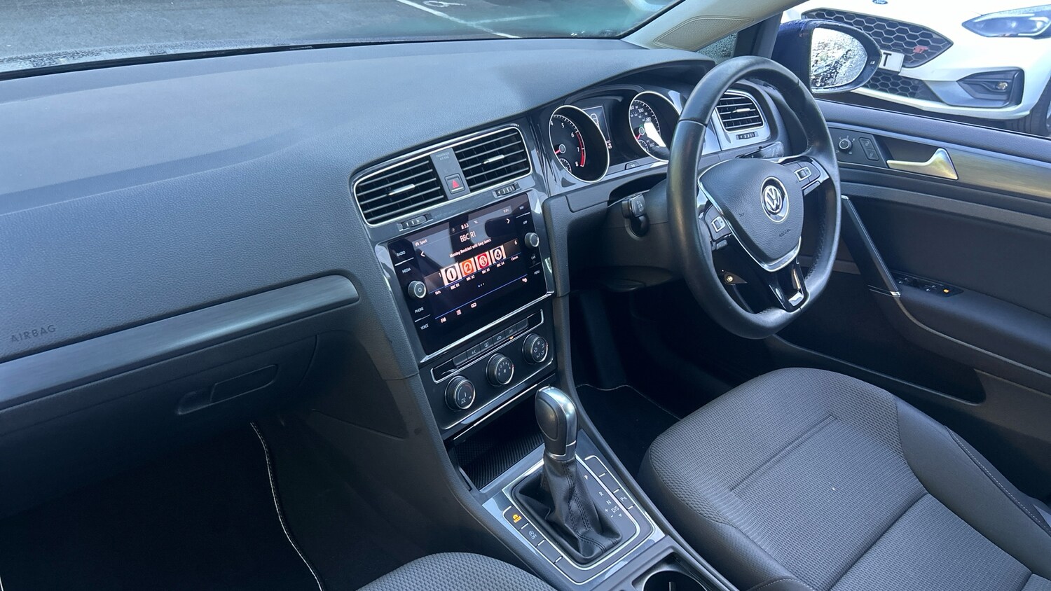 Used Volkswagen Golf 2018 for sale - 76036609: Photo 9