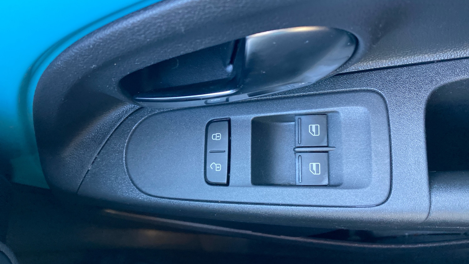 Used Volkswagen up! 2016 for sale - 76932113: Photo 21