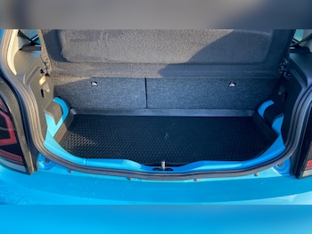 Used Volkswagen up! 2016 for sale - 76932113: Photo