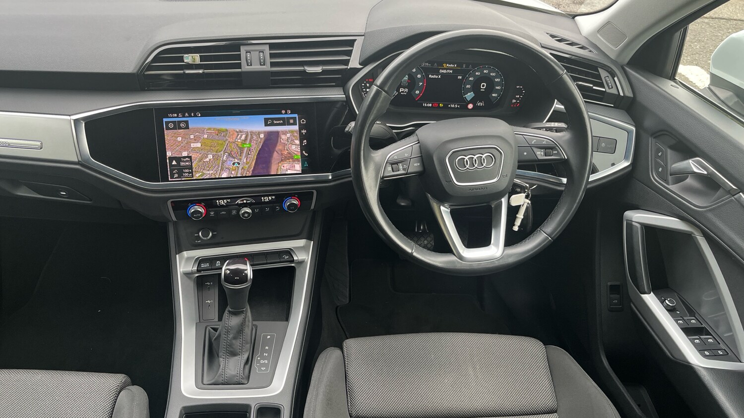 Used Audi Q3 2023 for sale - 77492452: Photo 10