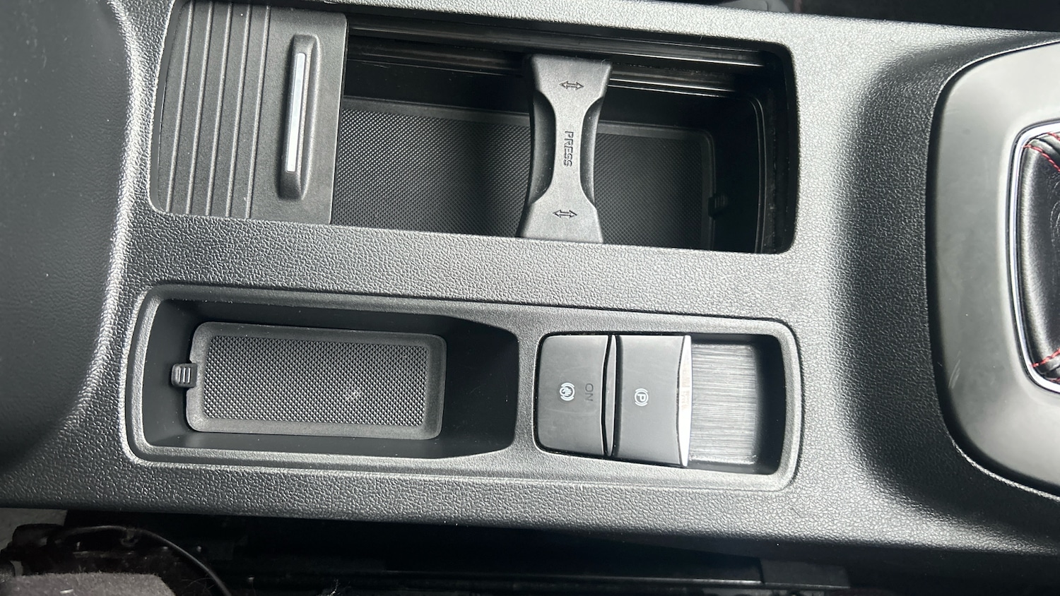 Used Ford Kuga 2022 for sale - 77061508: Photo 30