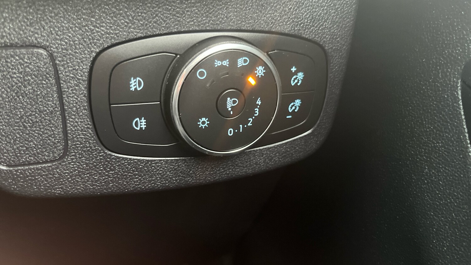 Used Ford Puma 2023 for sale - 76525790: Photo 24